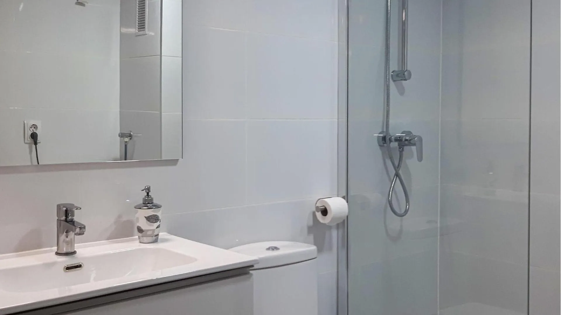 1 Bedroom Nice Apartment In بينيذا ذي مار إسبانيا